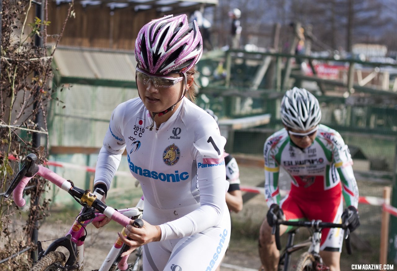 Toyooka dominated the women's field, and passed many of the Cat 2 men. 2011 Nobeyama, Japan UCI Cyclocross Race.  Cyclocross Magazine