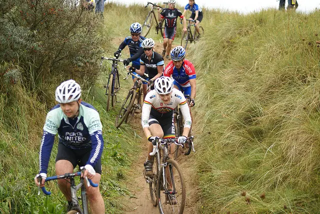 Cyclocross racing, Scottish-style. courtesy of Velo Club Moulin