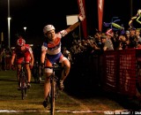 Sanne van Paasen kicks for a last lap come-from-behind win. ©Thomas van Bracht Sanne van Paasen kicks for a last lap come-from-behind win. ©Thomas van Bracht