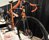 Ventus Custom Cycles displayed this steel lugged, carbon tubed gravel racer at NAHBS 2013 © Jesse Pisel Ventus Custom Cycles displayed this steel lugged, carbon tubed gravel racer at NAHBS 2013 © Jesse Pisel