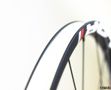 NoTubes' carbon Valor rim is 19.3mm deep, 26.4mm wide external, 21.3mm internal. © Cyclocross Magazine