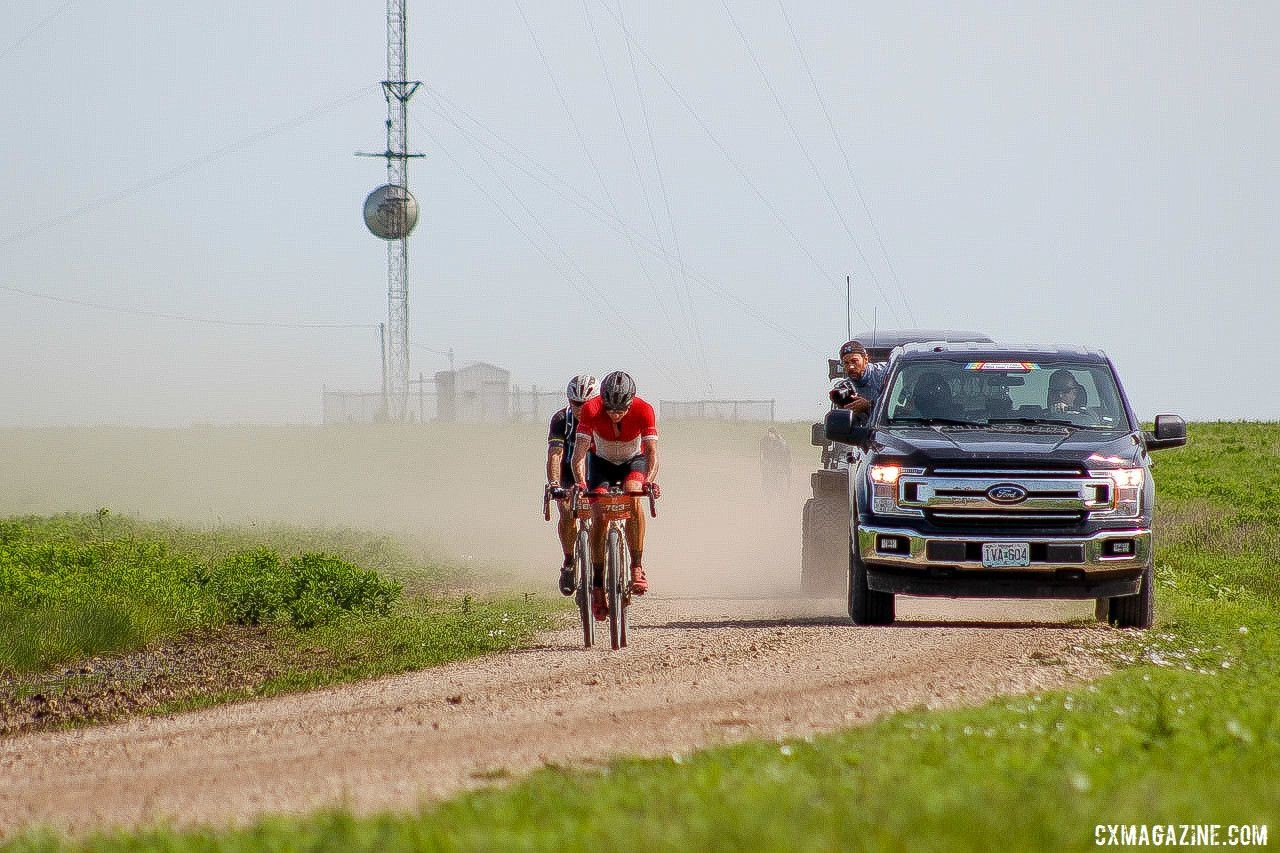 There will be a lot more cameras than just those belonging to Trek at this year's DK200. 2018 Men's Dirty Kanza 200. © Z. Schuster / Cyclocross Magazine