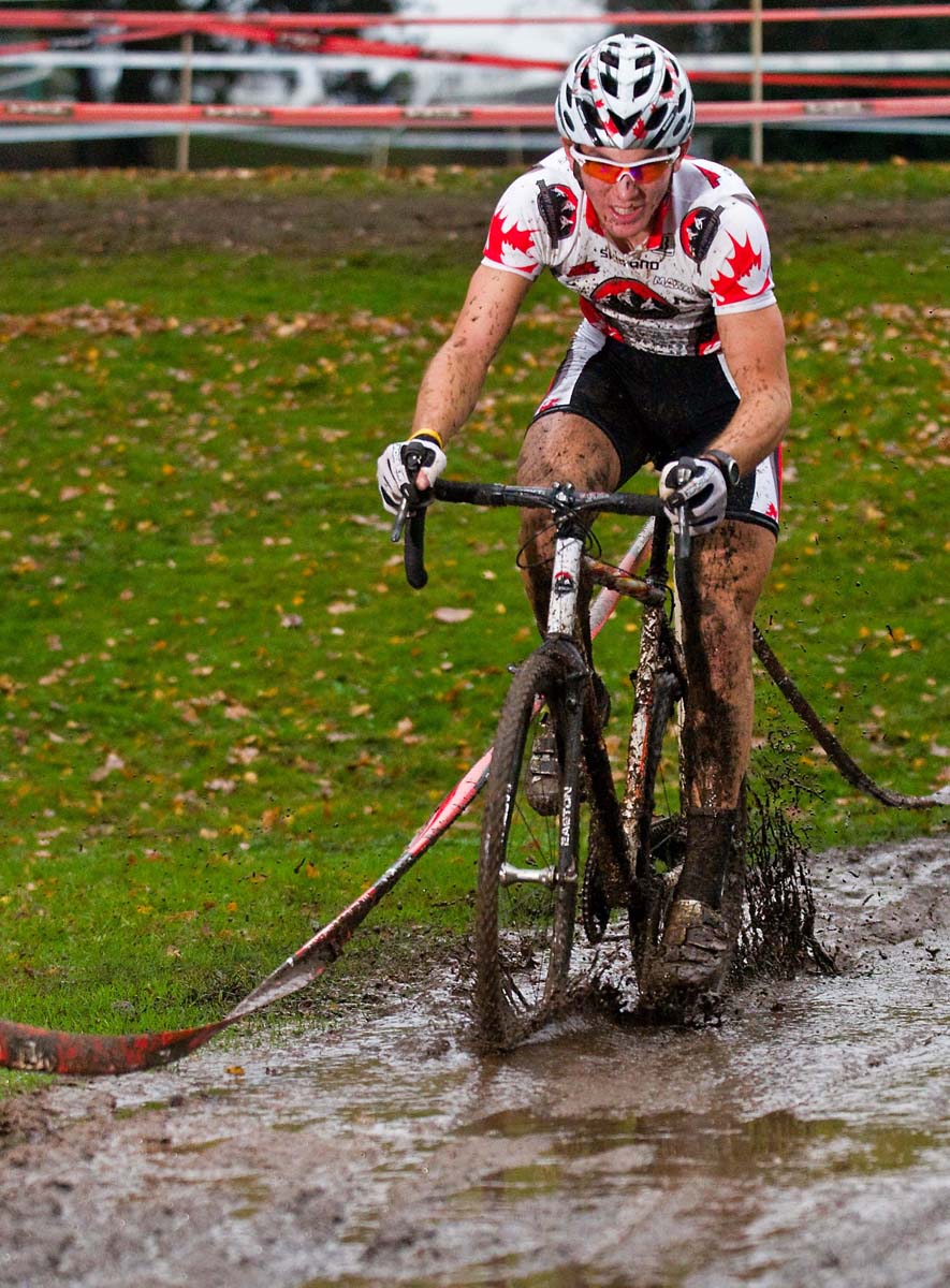Evan Guthrie on his way to the BC cyclocross provincial title. ? John Irvine Photography