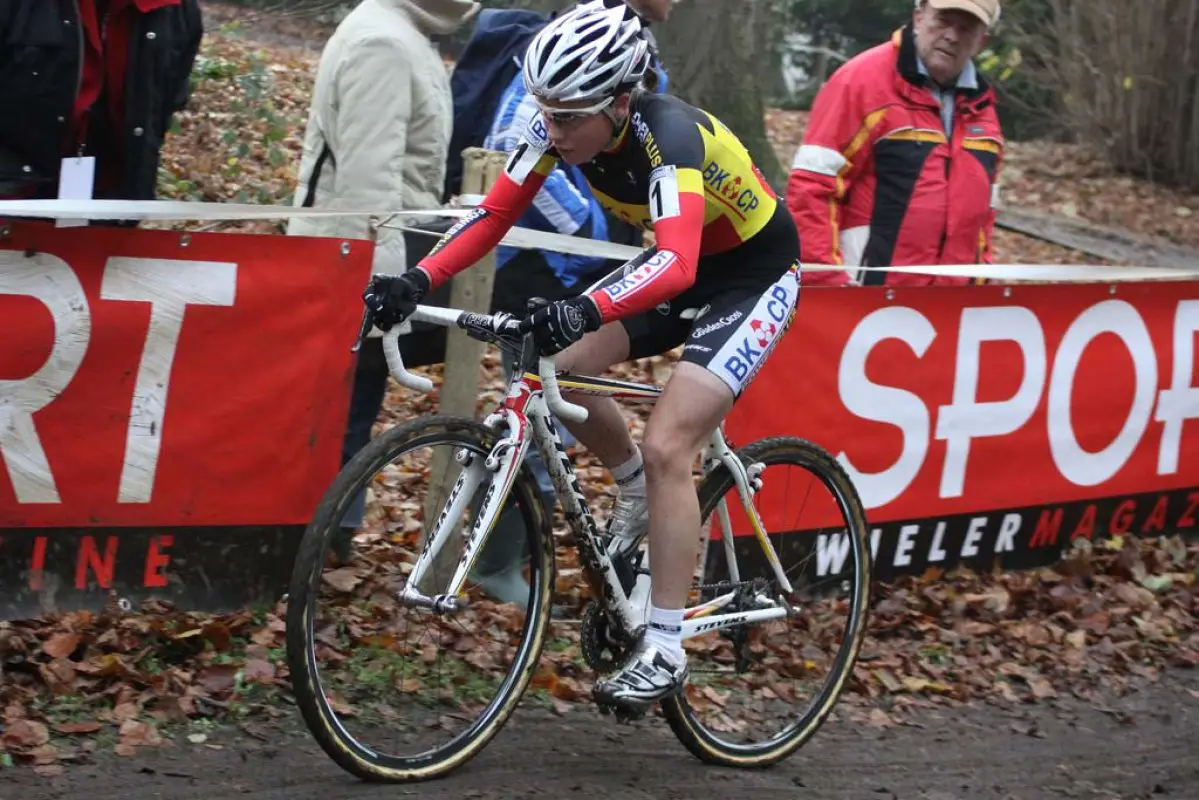 Sanne Cant continues to rise through the ranks with a 4th in Aspere-Gavere. © Bart Hazen