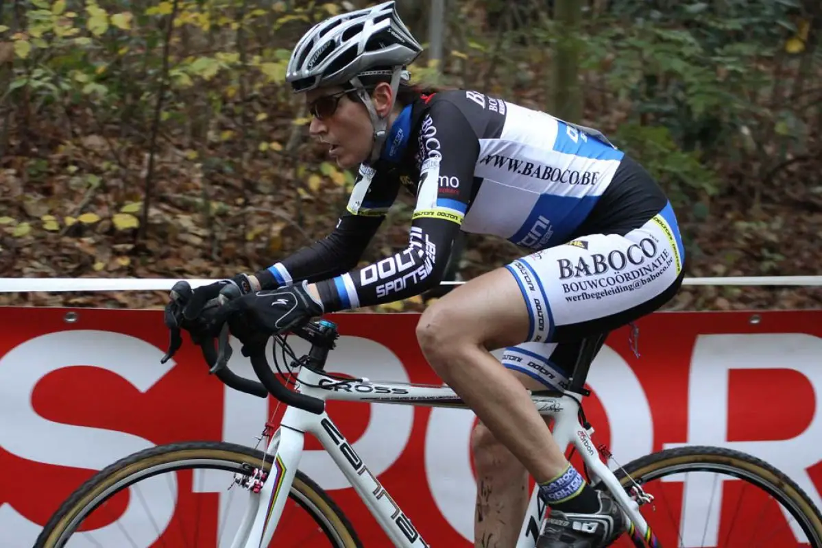 CXM contributor Christine Vardaros stomps the pedals in Asper-Gavere. © Bart Hazen