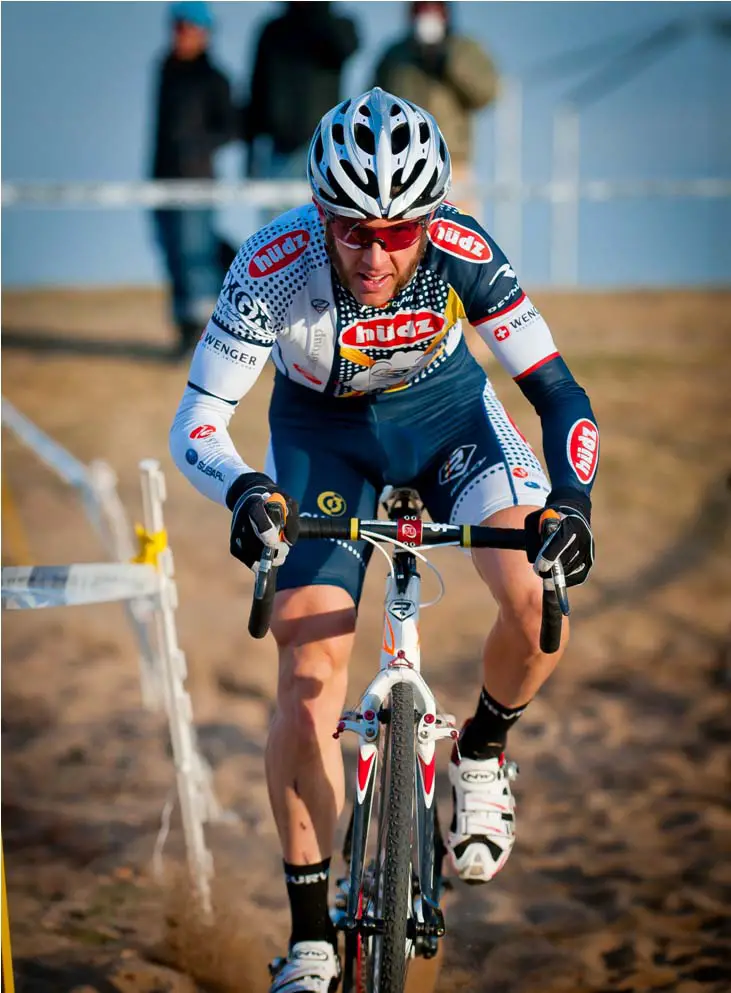 Jake Wells on his way to second place. © Dejan Smaic/Sportif Images