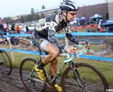 Josh Snead tries to find the Top 5. © Cyclocross Magazine