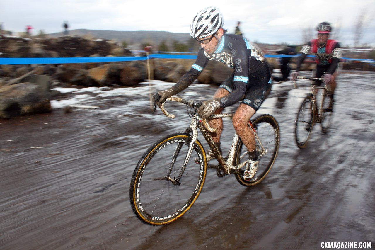 Riders faced tough conditions in Bend. © Cyclocross Magazine