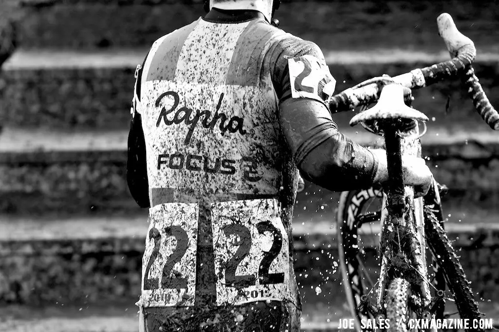 McDonald hits the stairs. U23 Race, 2010 Cyclocross National Championships © Joe Sales