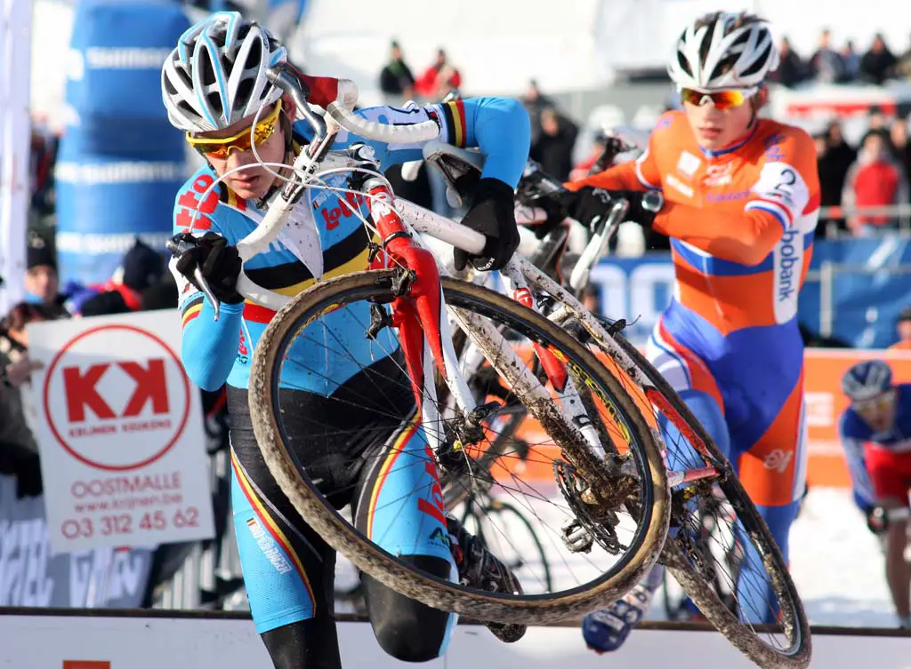 Gianni Vermeersch tries to hold off David van der Poel. ? Bart Hazen