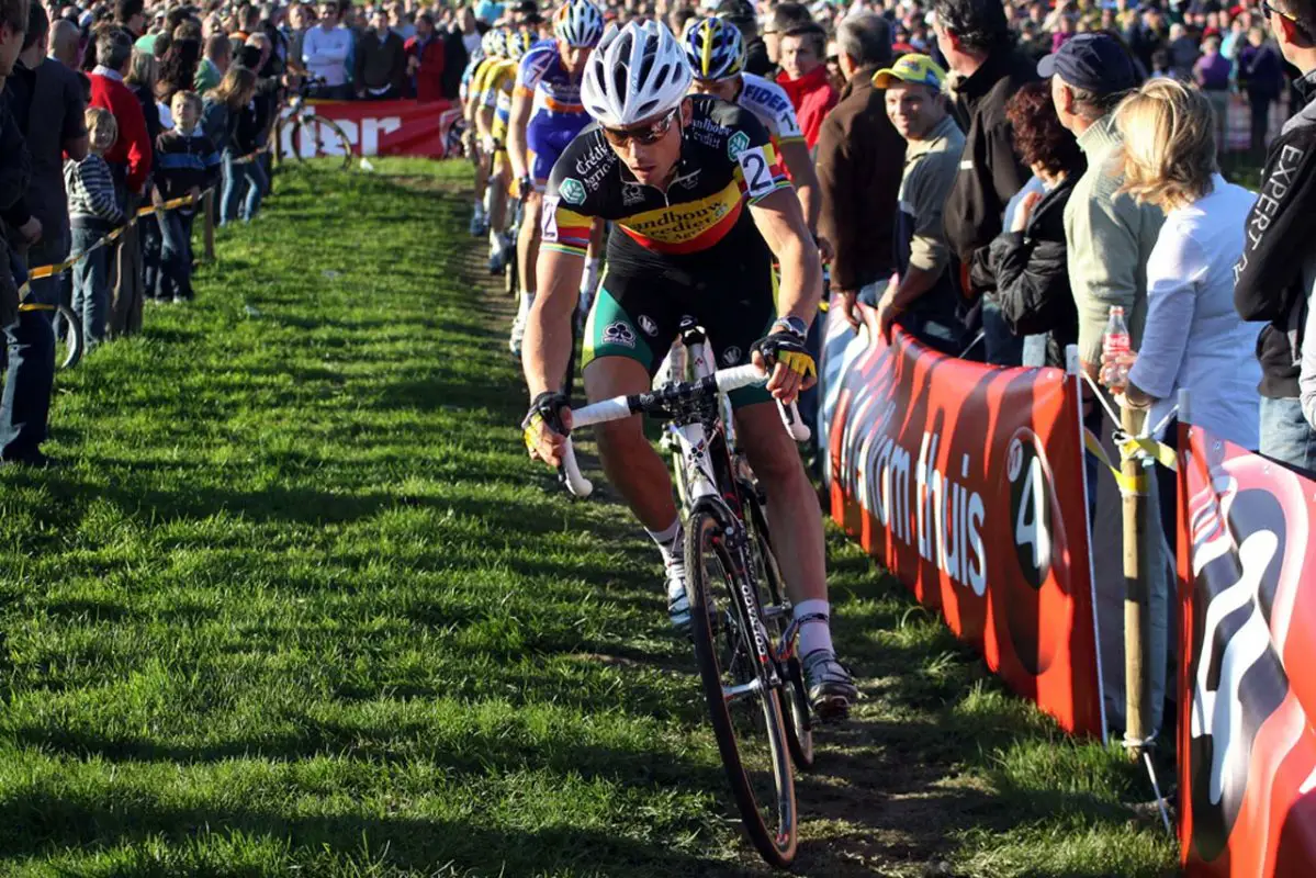 Sven Nys would eventually come back to a podium finish © Bart Hazen