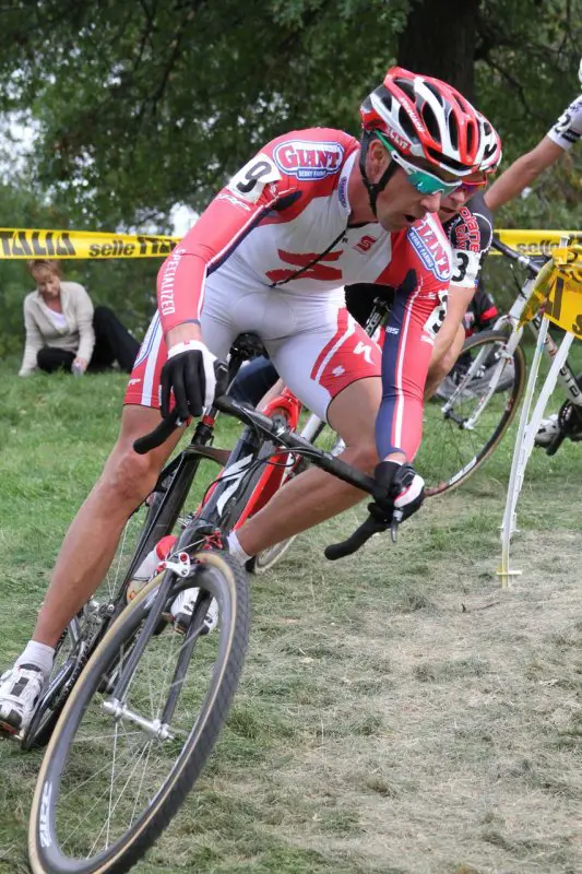 Todd Wells(4th) with Jonathan Page(3rd place) right behind him. © Amy Dykema