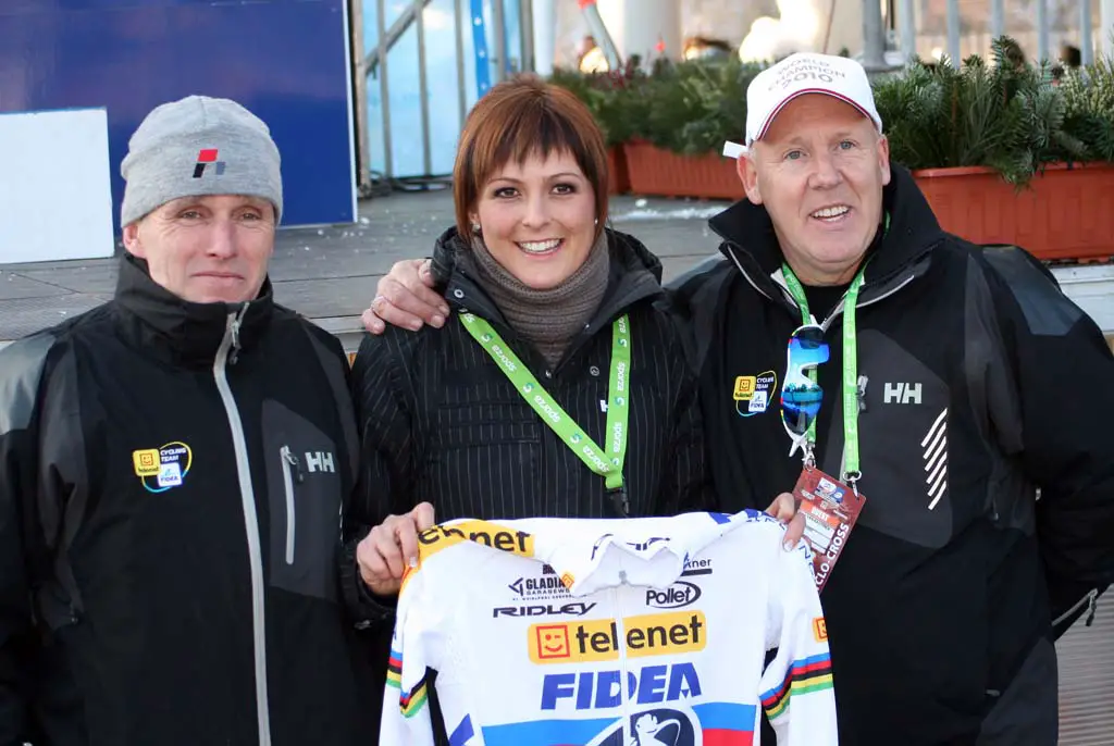 Stybar's girlfriend, flanked by Telenet-Fidea's Hans van Kasteren and Danny De Bie ? Bart Hazen