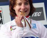 Vos will wear the rainbow jersey for another year. ? Bart Hazen