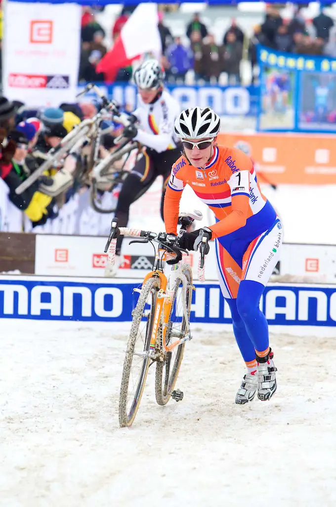 Vos attacked the course to take her third world title. ? Joe Sales