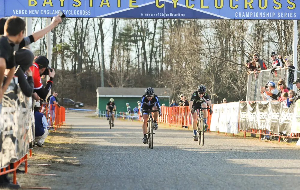 Van Gilder held on for the win. ©Natalia Boltukhova | Pedal Power Photography | 2011