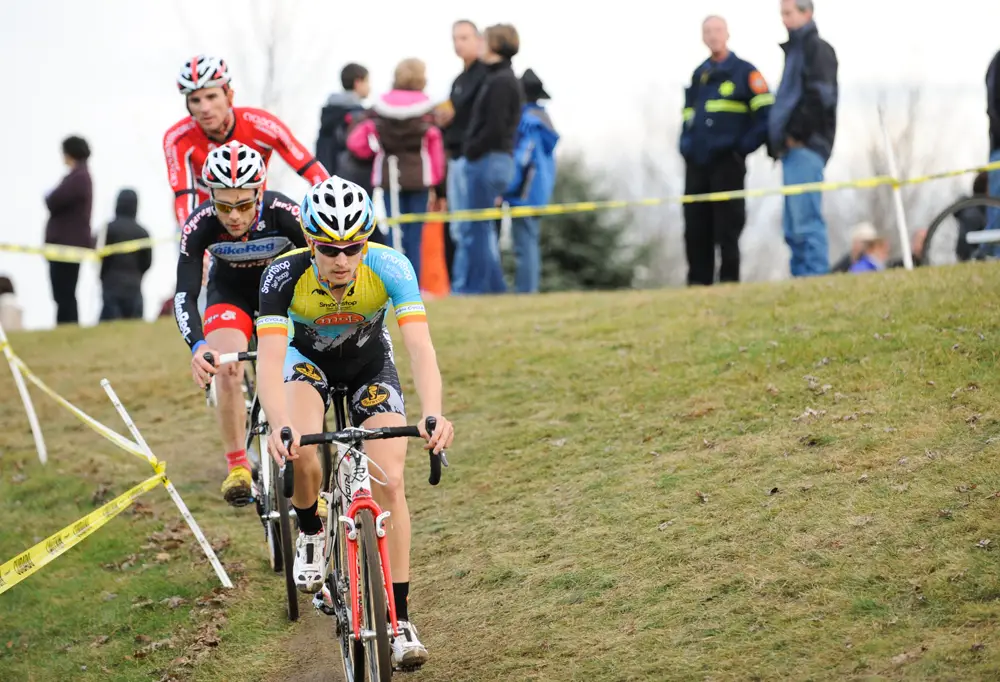 McNicholas sits at the back, biding his time. ©Natalia Boltukhova | Pedal Power Photography | 2011