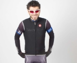 The Fawesome vest provides tight-fitting warmth and weather protection. ©Greg Hudson, Corsa Concepts