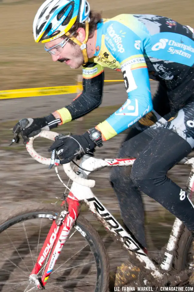 Travis Livermon (Smart Stop-Mock Orange p/b Ridley) flies by spectators; he finished 5th. ©Liz Farina Markel