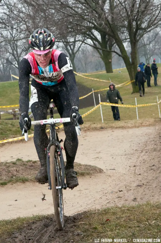 Jeremy Powers (Rapha-FOCUS) rolls through the sandpit section of the course. ©Liz Farina Markel