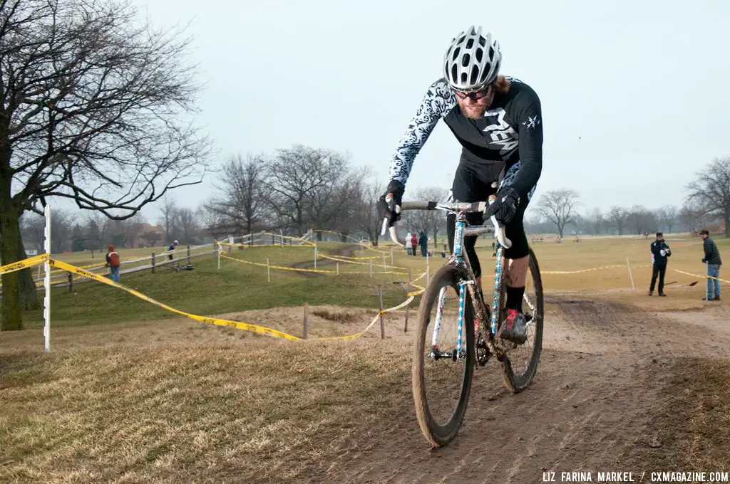 The early leader in the singlespeed race. ©Liz Farina Markel