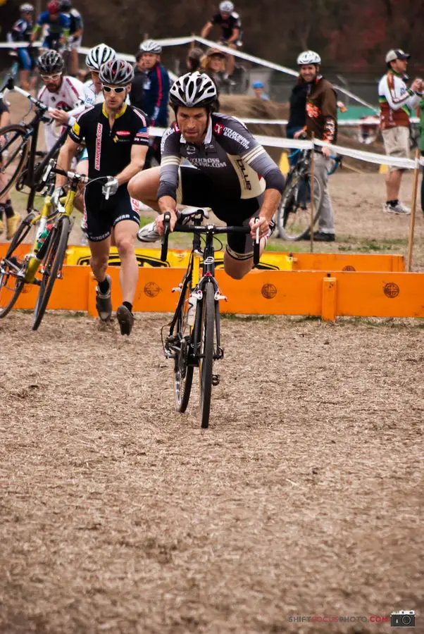 Reeb leads through the barriers ©Nick Fochtman
