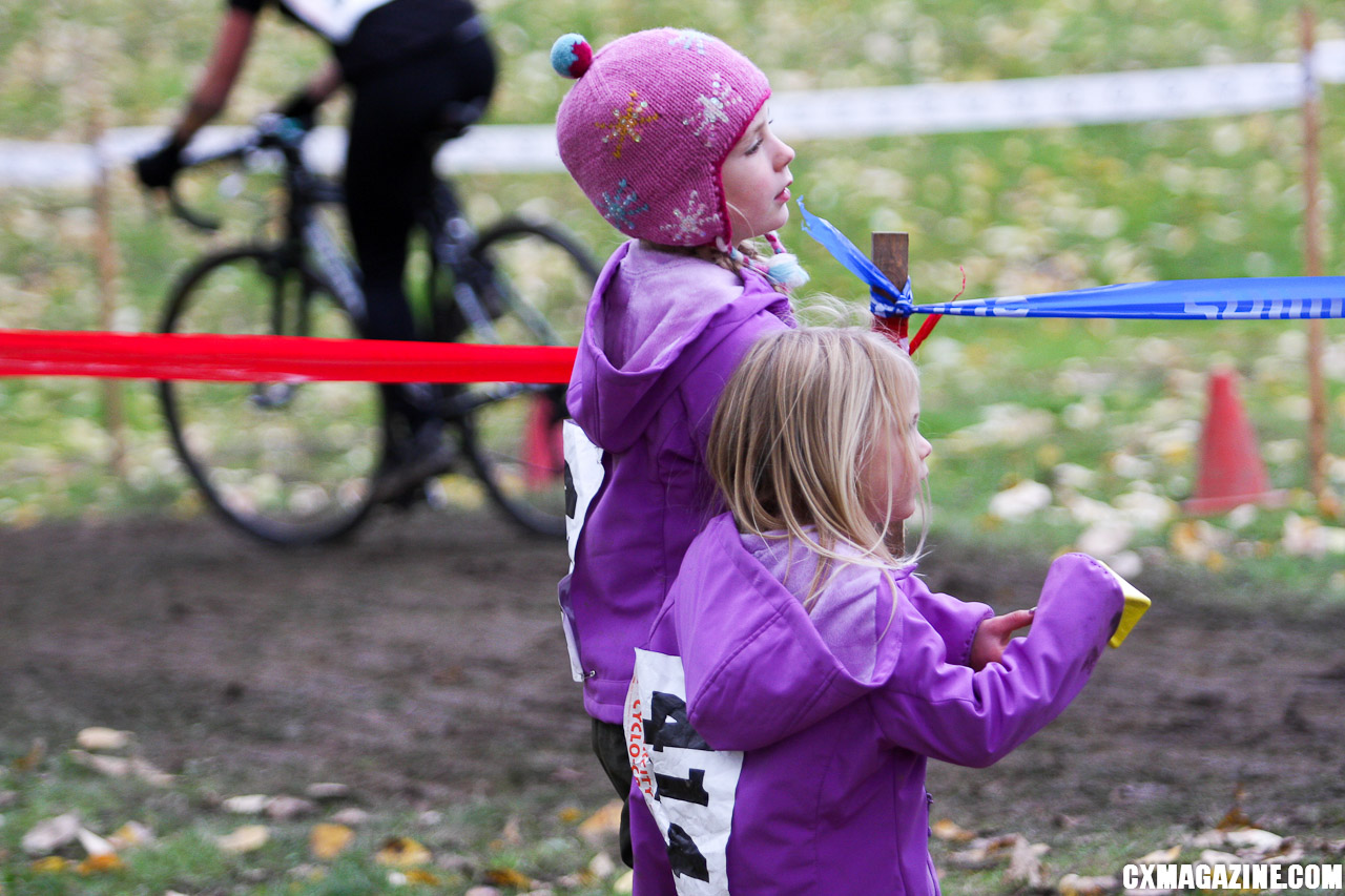 Future cyclocross stars cheer riders in the A race. ©Pat Malach