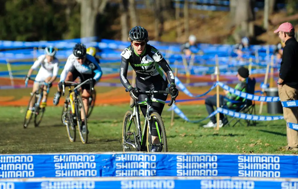  Annis kept the pressure on through the barriers © Natalia Boltukhova | Pedal Power Photography | 2011