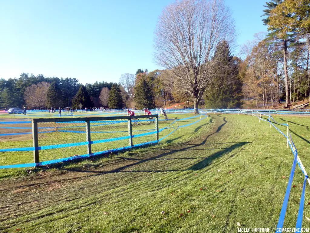 The leaders on course. © Cyclocross Magazine