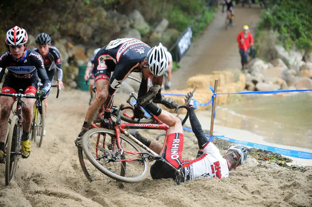 Some had less luck with the sand © Natalia Boltukhova | Pedal Power Photography | 2011