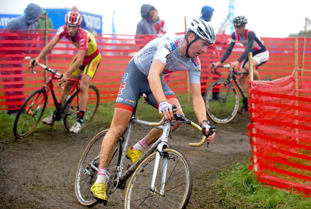 Bazin leading Field and Powers © Natalia Boltukhova | Pedal Power Photography | 2011