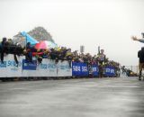 Powers and the fans celebrate © Natalia Boltukhova | Pedal Power Photography | 2011