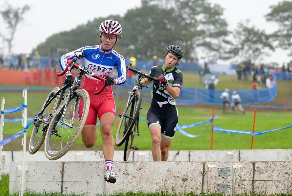 Caroline Mani leads Sally Annis © Natalia Boltukhova | Pedal Power Photography | 2011