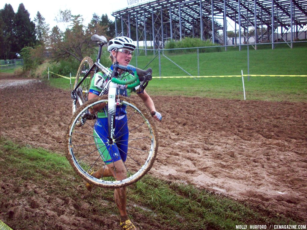 Smiling through the mud. © Cyclocross Magazine 