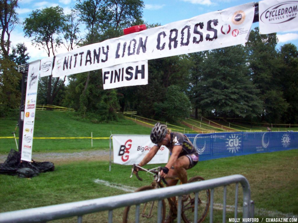 Laura Van Gilder finishing in third. © Cyclocross Magazine 