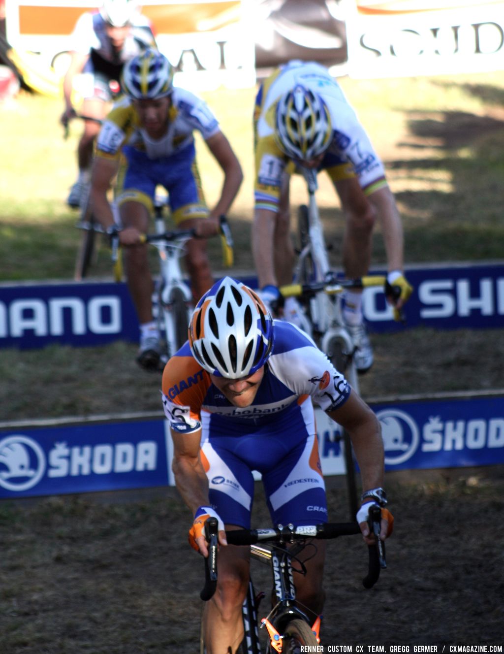 Men\'s Chase Group bunny hops the barriers. © Renner Custom CX Team, Gregg Germer