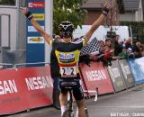 Niels Albert takes the win in Ruddervoorde. © Bart Hazen