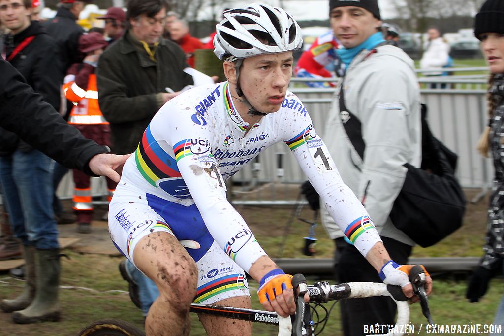 World Champion Lars van der Haar crashed in the final which ruined his chances for the win