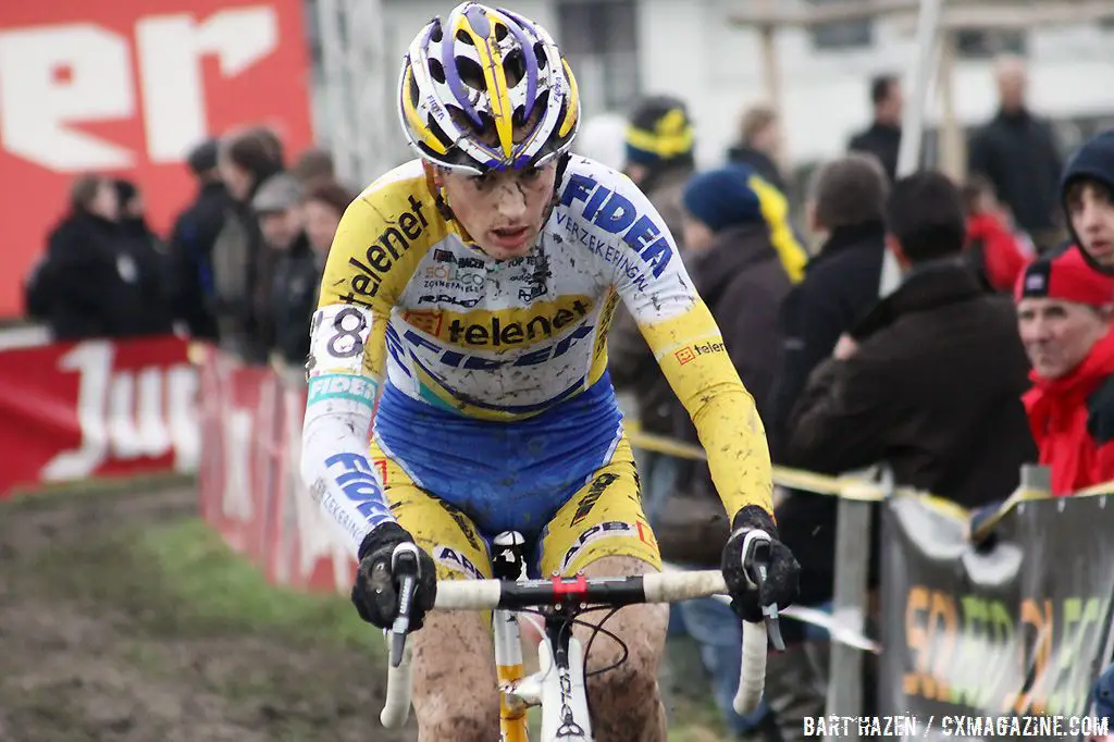 Kevin Pauwels solos to  second