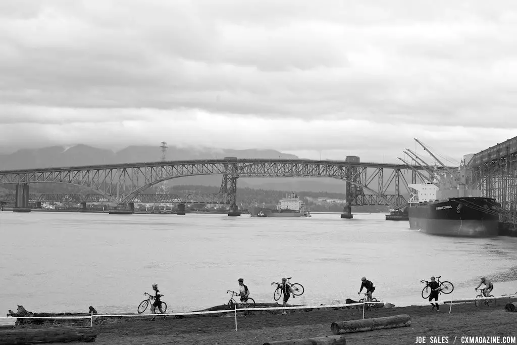 The New Brighton cyclocross course features a long sand section that riders have to navigate twice each lap. © Joe Sales