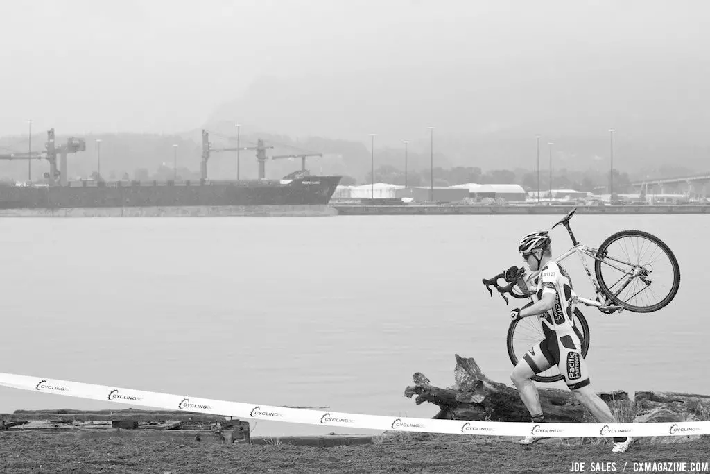 Some rode the sandy section while others chose to ride. © Joe Sales