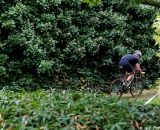 Masters racer John Irvine make a dash through the foliage. © Joe Sales