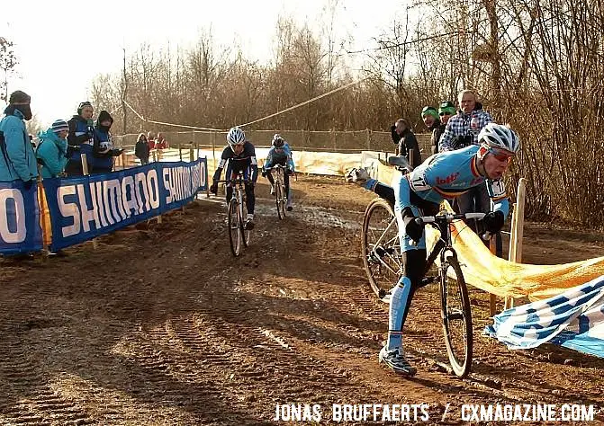 Like his brother, Laurens Sweeck struggled with this descent.