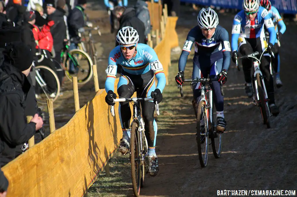 Laurens Sweeck leads the chasing group behind Venturini in the early laps © Bart Hazen