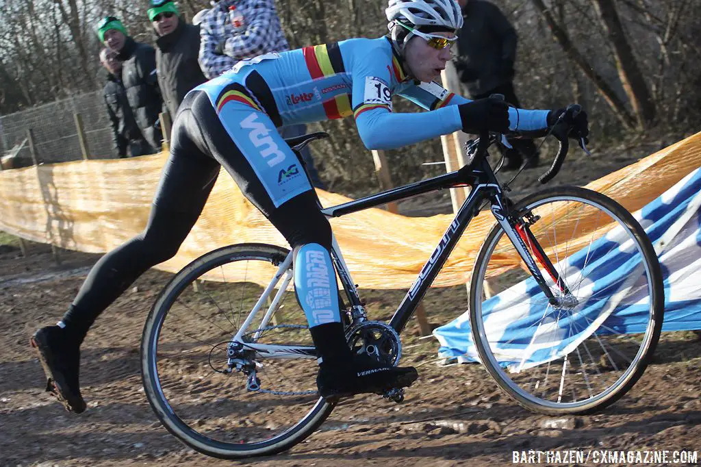 Diether Sweeck tries to stay on his bike but crashed a few meters later © Bart Hazen