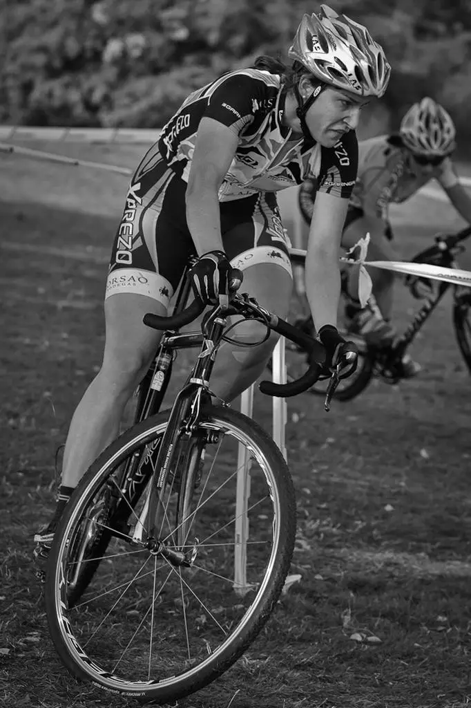 Jean Ann Berkenpas (Xprezo) on her way to winning the womens race. © Doug Brons