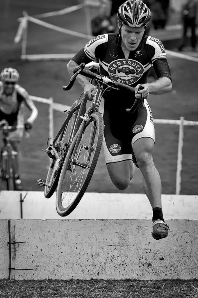Tyler Trace (Trek-Red Truck) on his way to the win. © Sven Sturm Tyler Trace (Trek-Red Truck) on his way to the win. © Sven Sturm