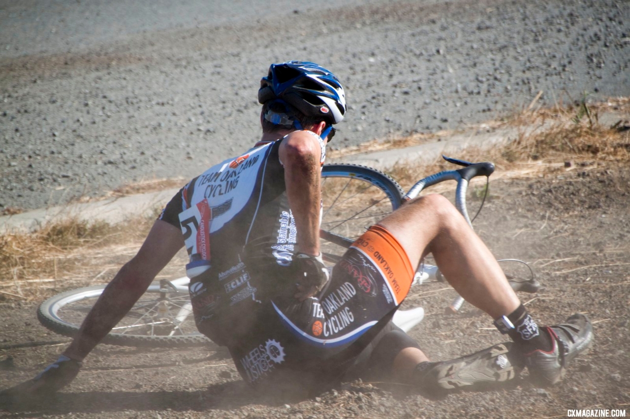 Curb hopping made for a few mishaps. Bay Area Super Prestige Race #1, Candlestick Park, 2012. ©Cyclocross Magazine