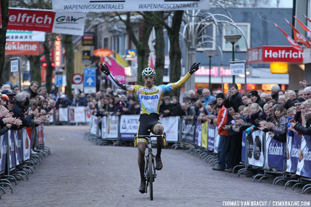 Rob Peeters wins the race © Thomas van Bracht