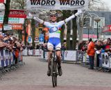 Marianne Vos wins the CentrumCross Surhuisterveen © Thomas van Bracht